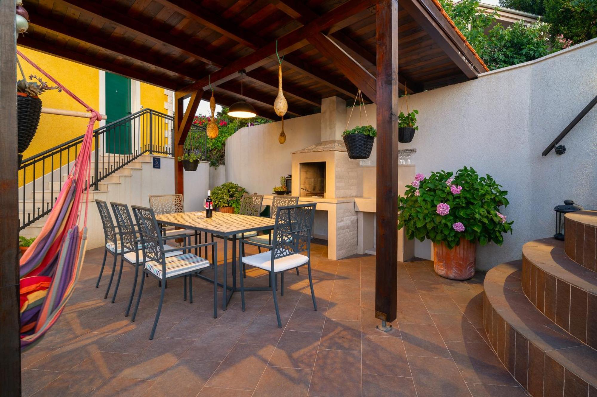 Villa Green Garden Splitska Ngoại thất bức ảnh