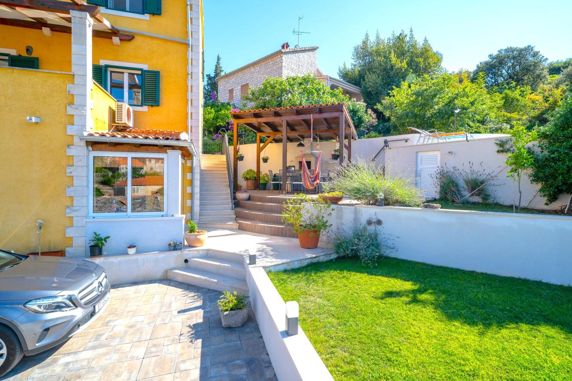 Villa Green Garden Splitska Ngoại thất bức ảnh
